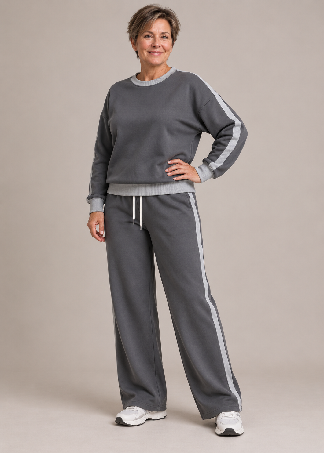 Victoria™ | Set Lounge a Due Pezzi con Dettagli a Contrasto