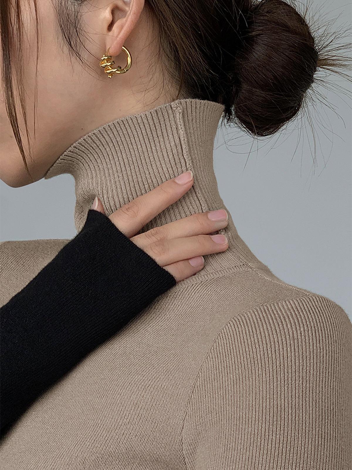 Paloma | Maglione Asimmetrico con Collo Alto