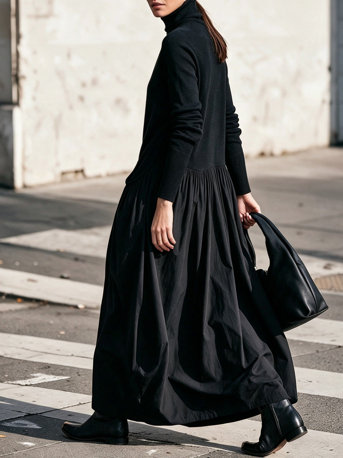 Lore | Abito lungo oversize con collo alto e ampie tasche