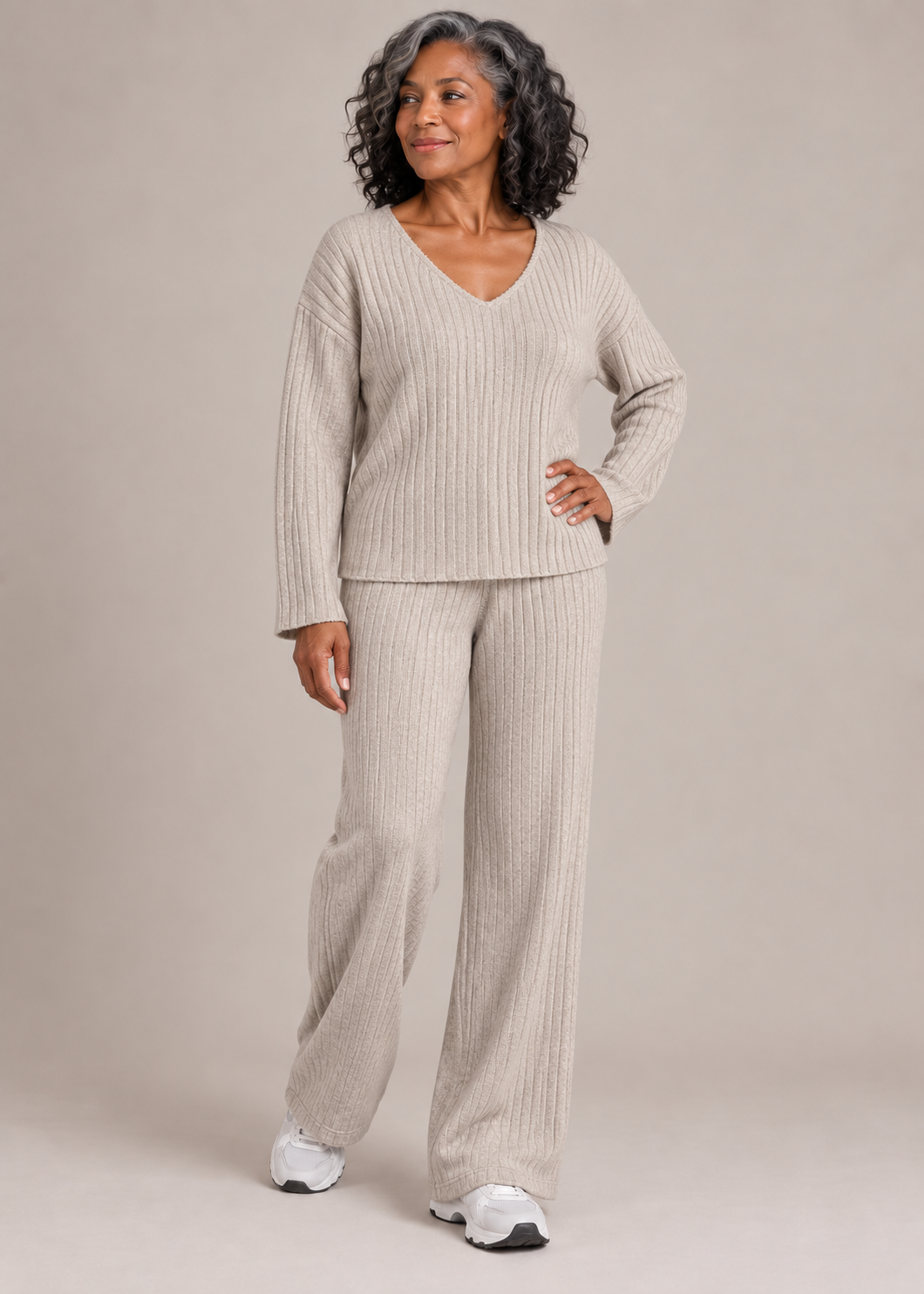 Addison™ | Set di Due Pezzi con Collo a V Morbido e Ribbato